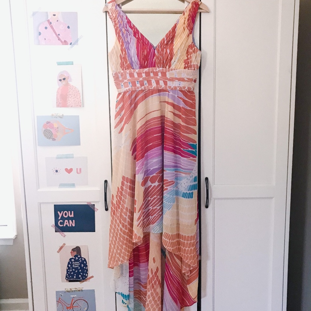 donna morgan // colorful maxi dress in mixed print